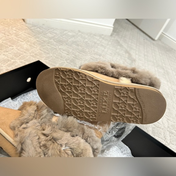 New in box never worn Australia Luxe Collective fur boots size 9 - Picture 5 of 5
